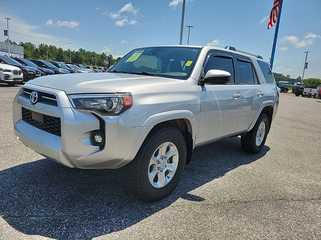 2021 Toyota 4Runner SR5 RWD V6's photo