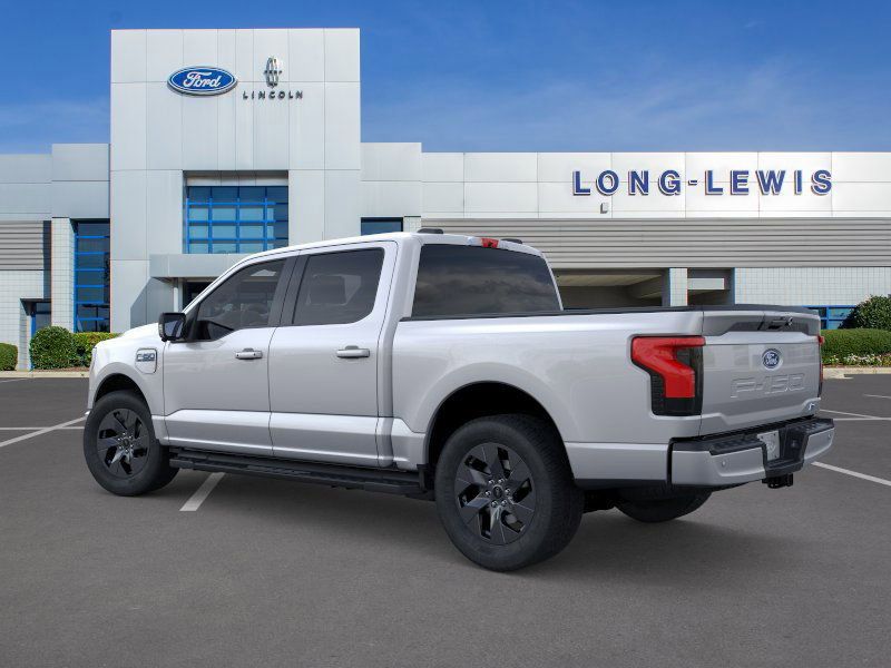 2025 Ford F-150 Lightning photo 4