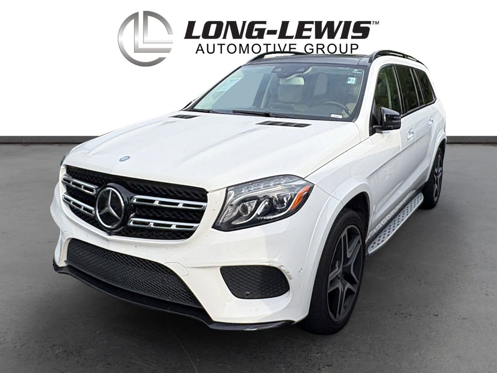 2017 Mercedes-Benz GLS GLS550's photo