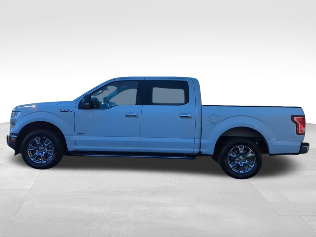 2017 Ford F-150 XLT photo 2