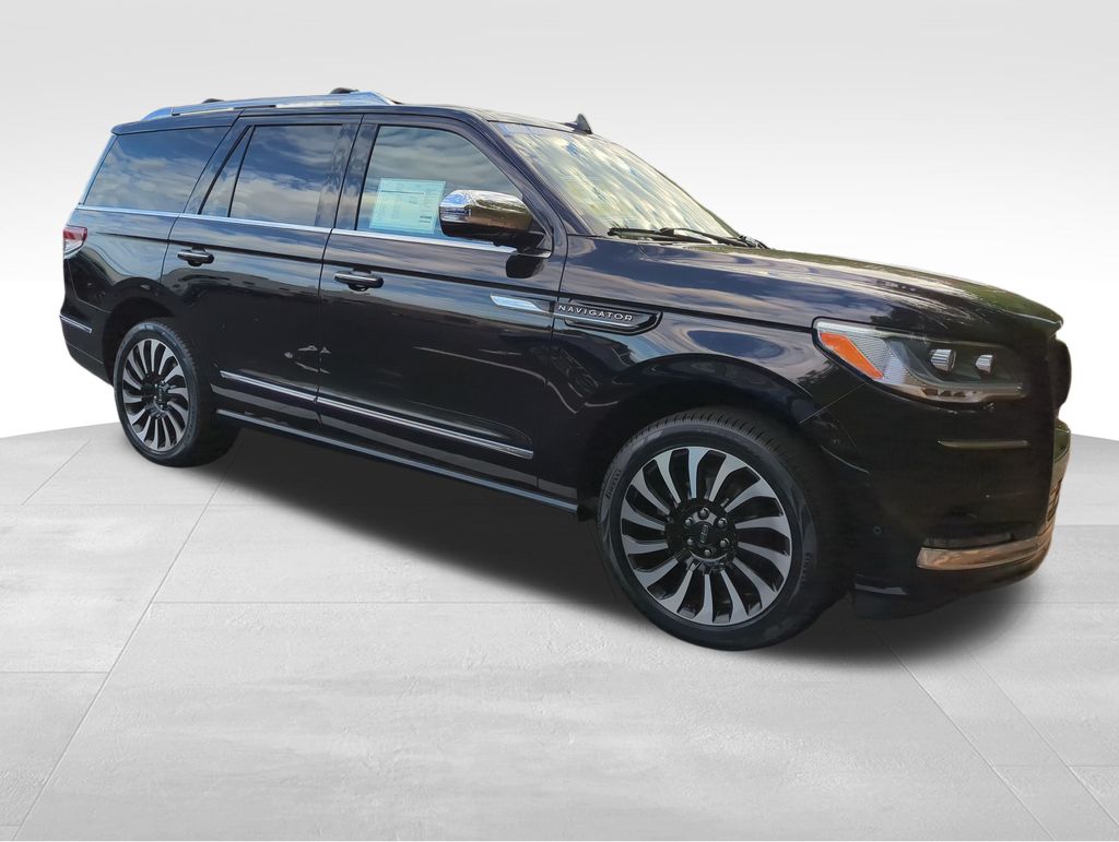 2023 Lincoln Navigator Black Label photo 3