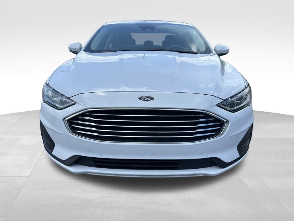 2020 Ford Fusion SE photo 2
