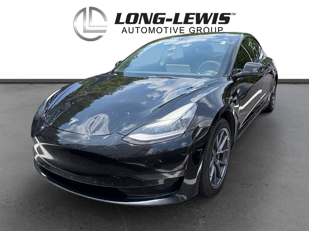 2022 Tesla Model 3 Long Range Dual Motor All-Wheel Drive's photo