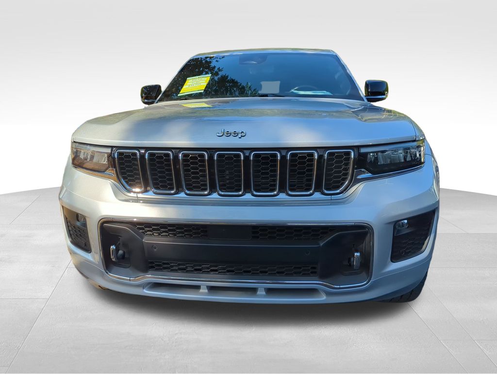 2021 Jeep Grand Cherokee Overland photo 2