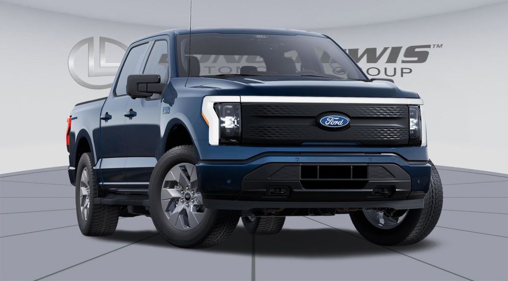 2025 Ford F-150 Lightning photo 4