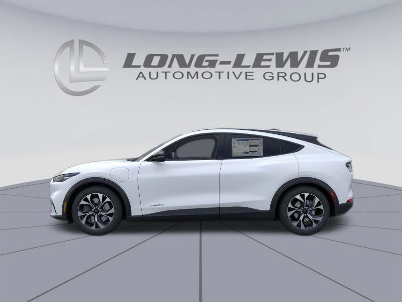 2025 Ford Mustang Mach-E Select photo 3