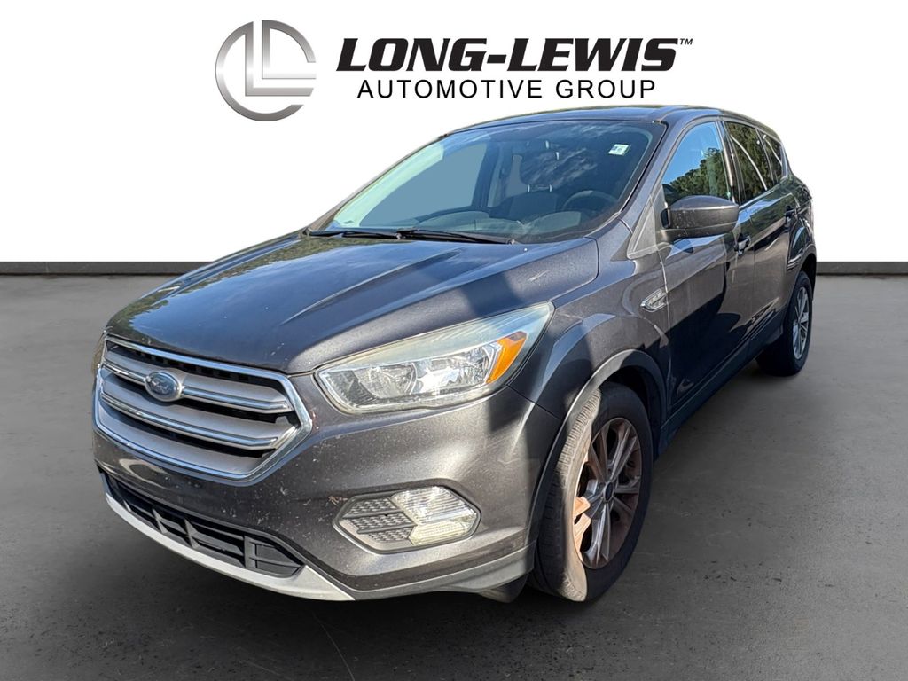 2017 Ford Escape SE's photo