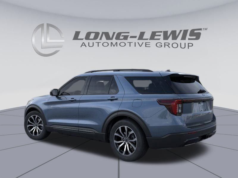 2026 Ford Explorer ST-Line photo 2