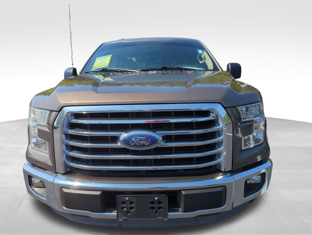 2015 Ford F-150 XLT photo 2