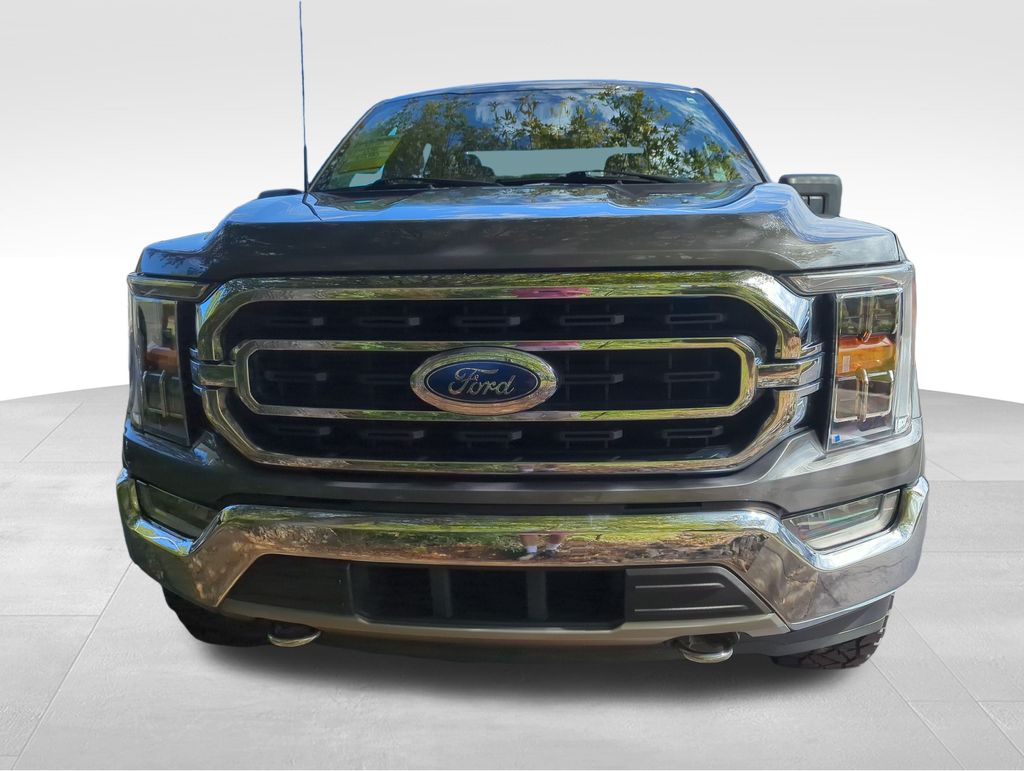 2021 Ford F-150 XLT photo 2