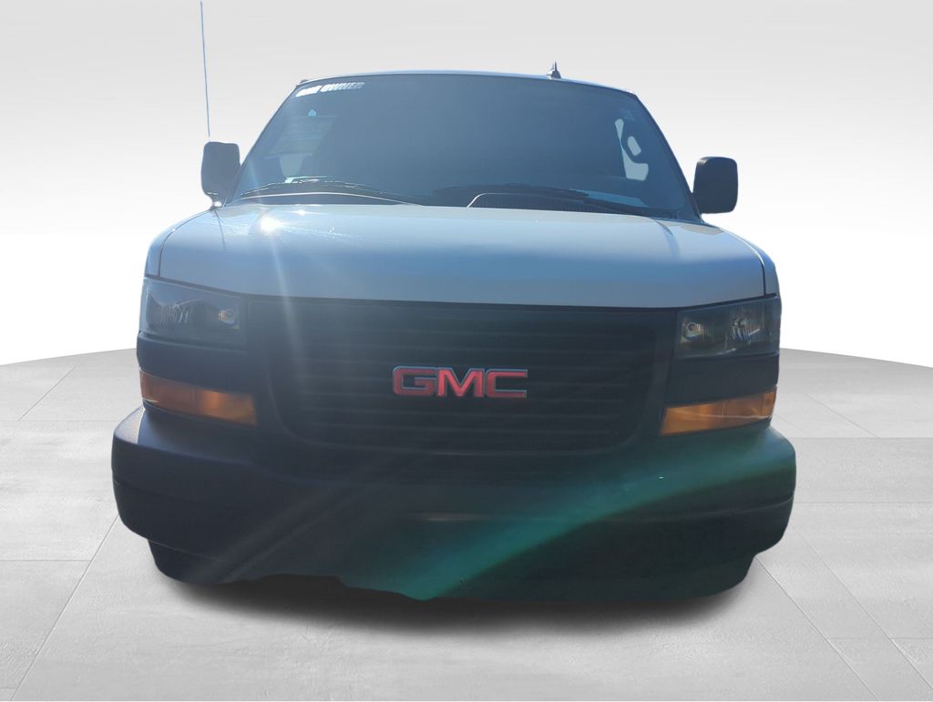 2023 Gmc Savana 2500 Cargo photo 2