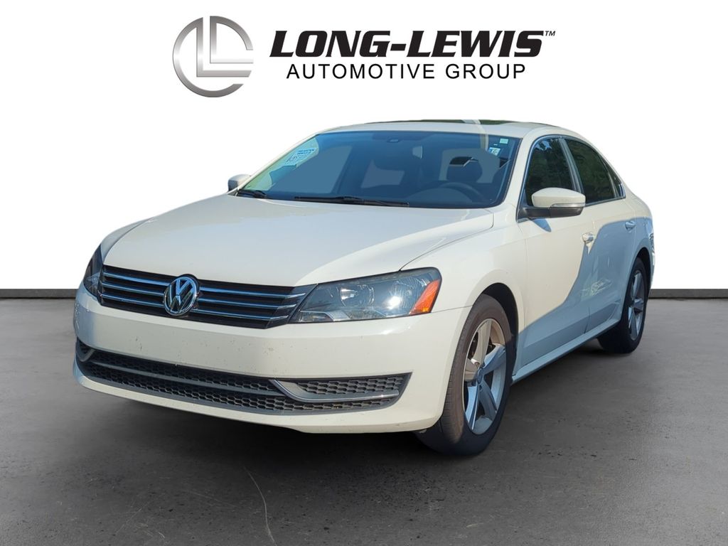 2013 Volkswagen Passat 2.5L SE Auto's photo