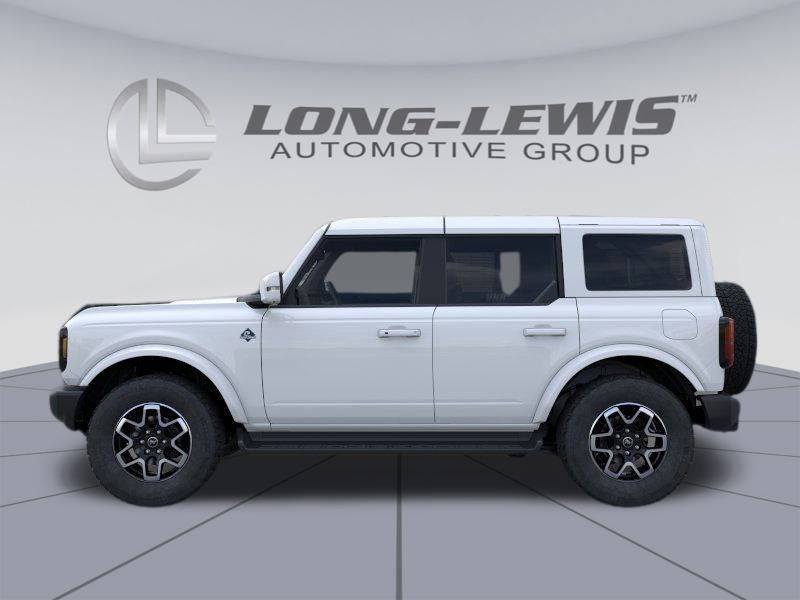 2025 Ford Bronco Outer Banks photo 3