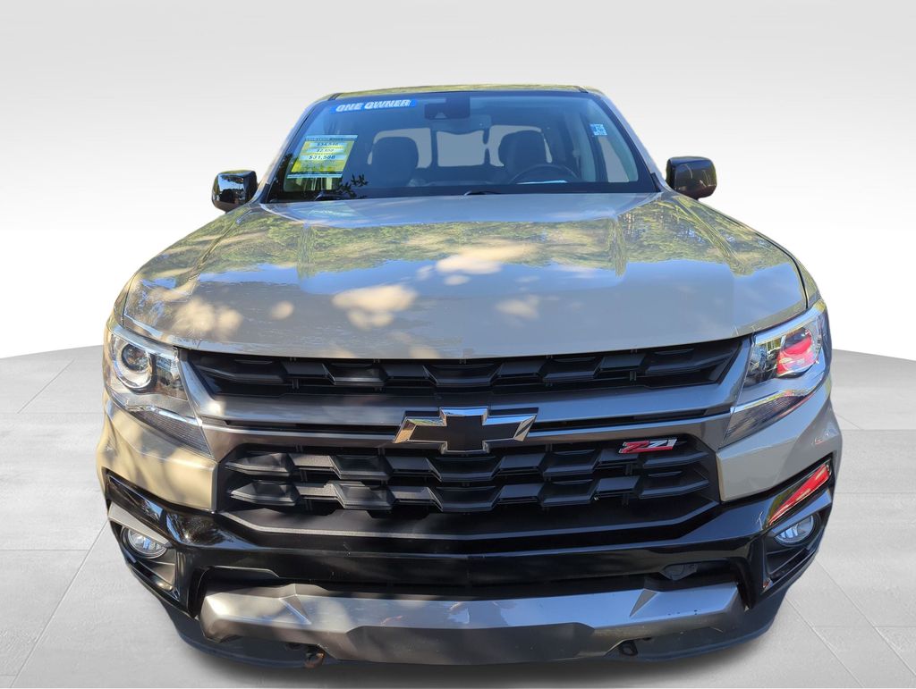 2022 Chevrolet Colorado Z71 photo 2