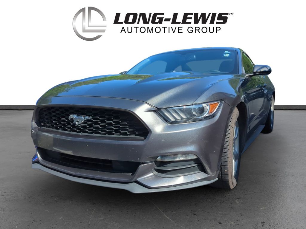 2017 Ford Mustang V6 Coupe's photo