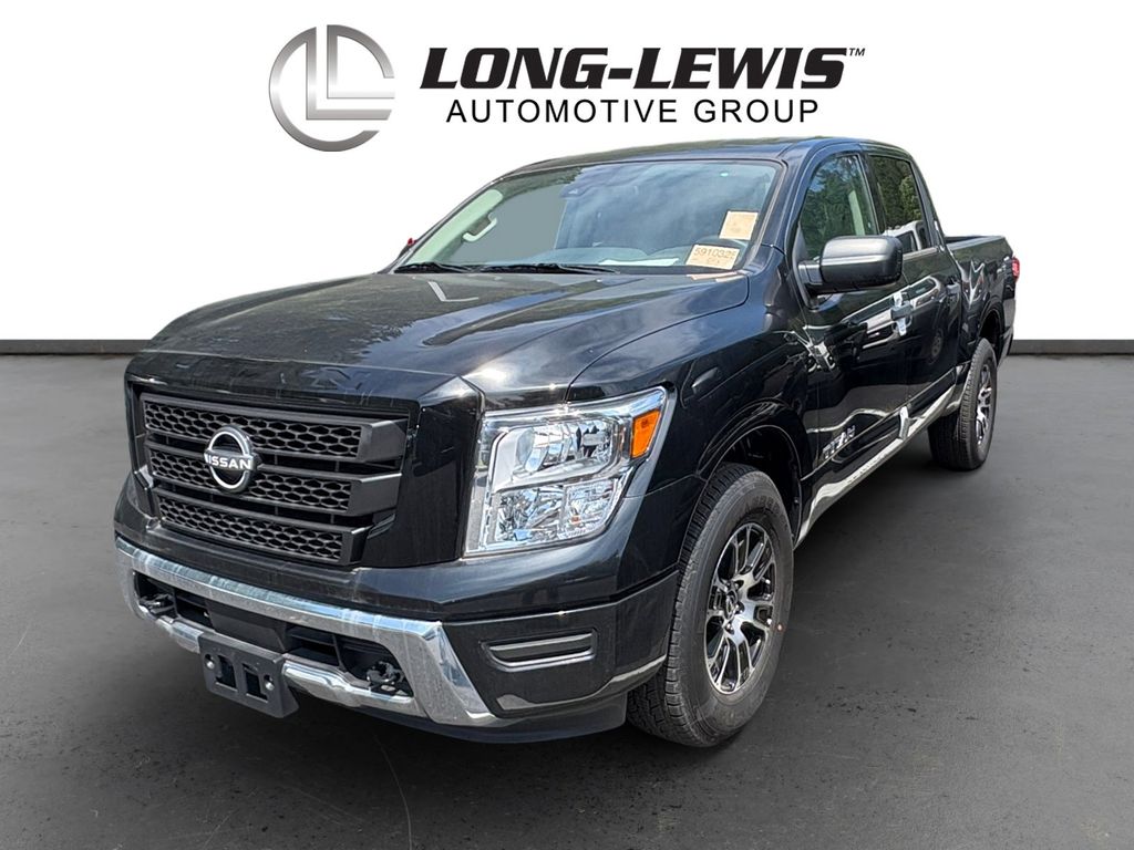 2024 Nissan Titan