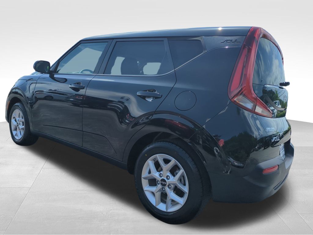 2022 Kia Soul LX photo 4