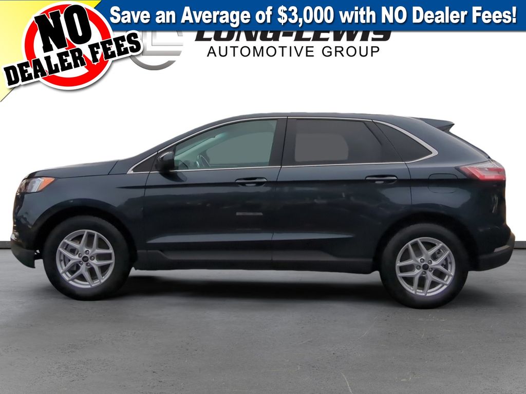 2024 Ford Edge SEL photo 2