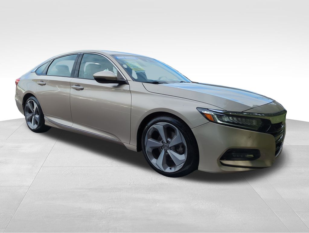 2018 Honda Accord Touring 2.0T photo 3