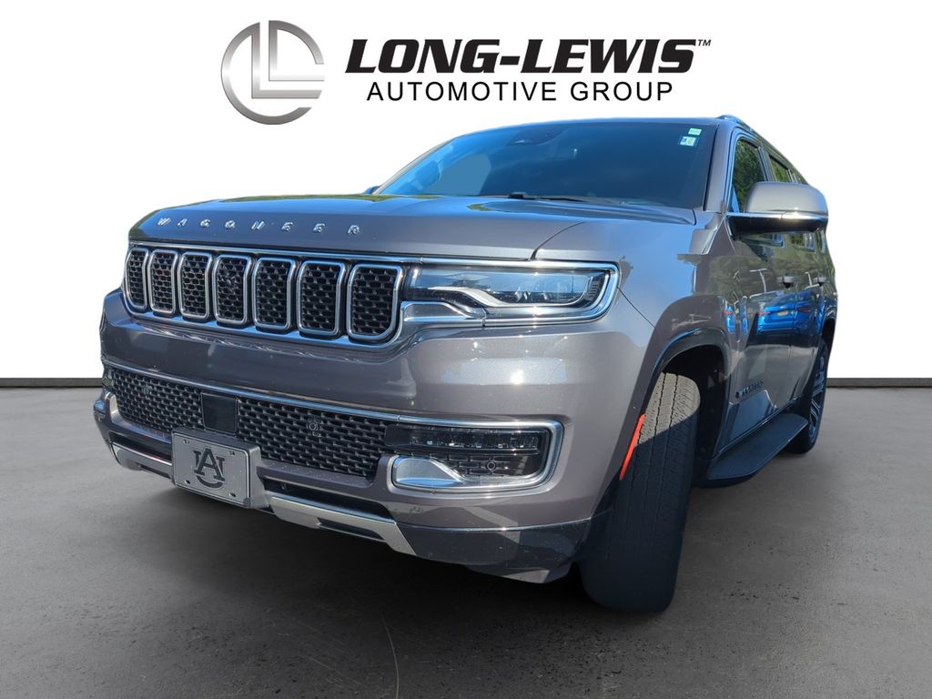 2022 Jeep Wagoneer Series III's photo
