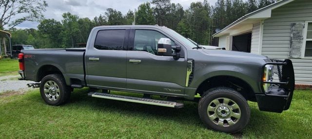 2024 Ford F-250 Lariat 4x4 Crew Cab 6-3/4' Box's photo