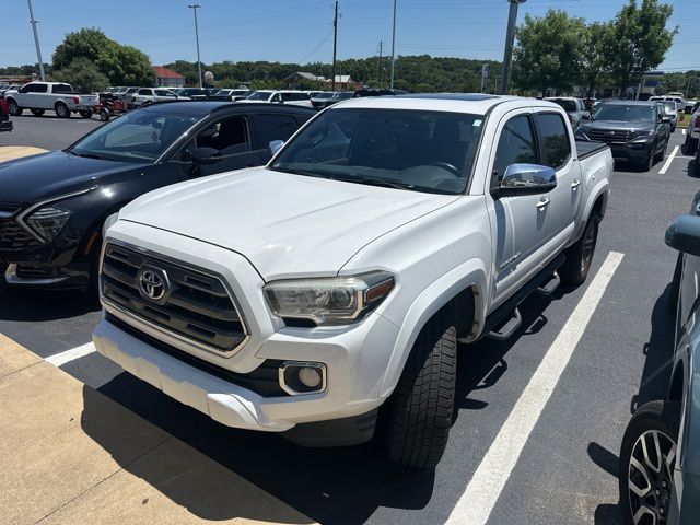 2017 Toyota Tacoma Limited Double Cab 4x2 V6 Auto Short Bed's photo