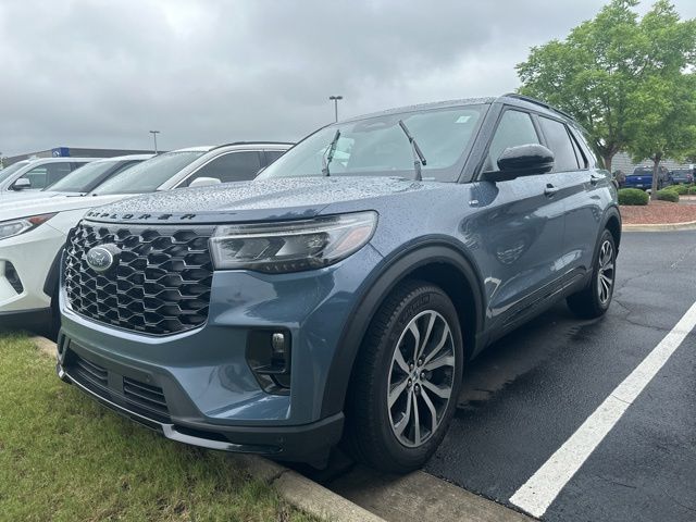 2026 Ford Explorer ST-LINE RWD's photo