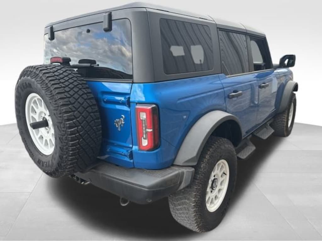 Used 2023 Ford Bronco Badlands SUV