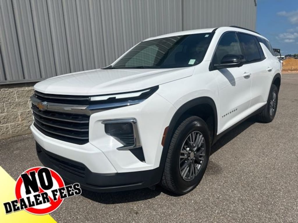 Used 2024 Chevrolet Traverse LT SUV