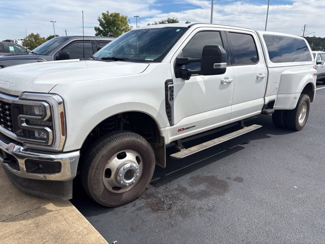 2025 Ford F-350 Super Duty Lariat