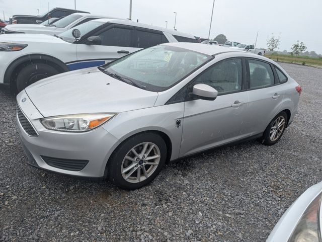 2018 Ford Focus Sedan SE's photo