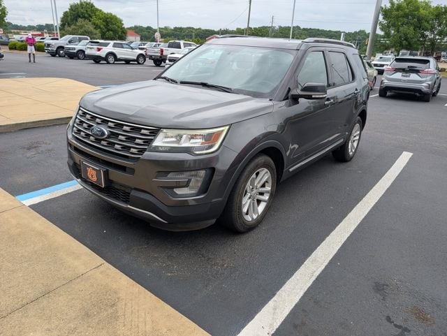 2017 Ford Explorer XLT FWD's photo