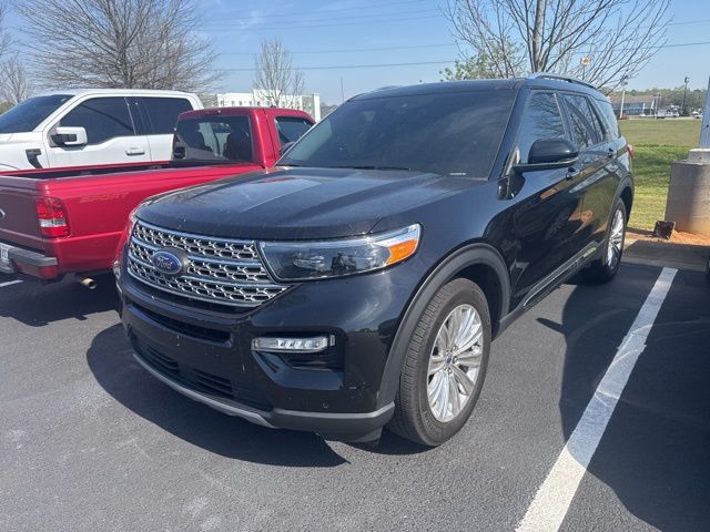 2023 Ford Explorer SUV 