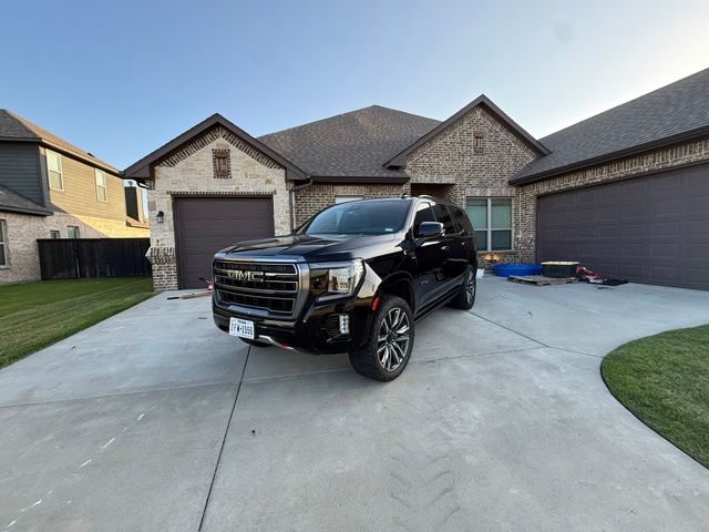 2023 GMC Yukon 4WD AT4's photo