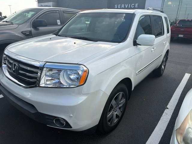 2012 Honda Pilot Touring w/ NAVI and RES's photo
