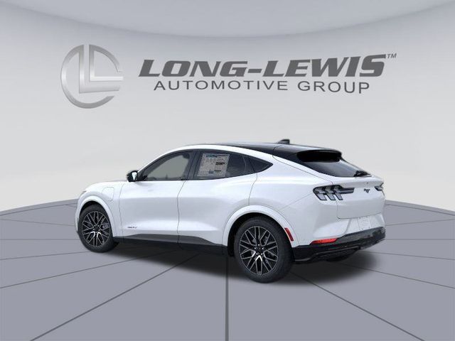 2025 Ford Mustang Mach-E Premium photo 4