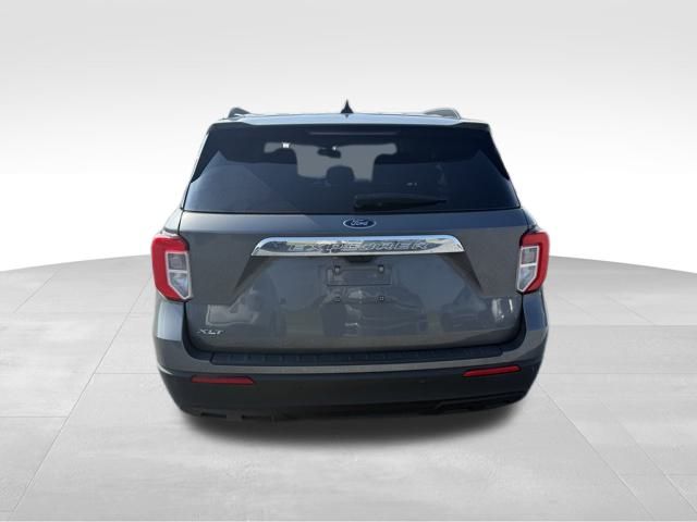 2023 Ford Explorer XLT photo 4