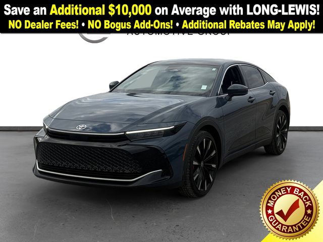 2025 Toyota Crown Platinum's photo