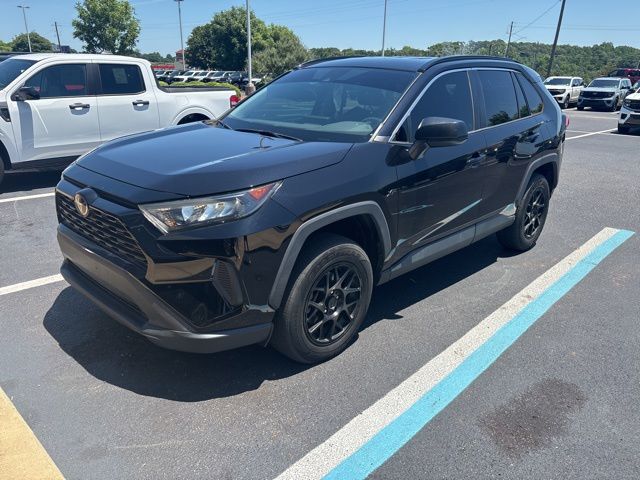 2021 Toyota RAV4 LE FWD's photo