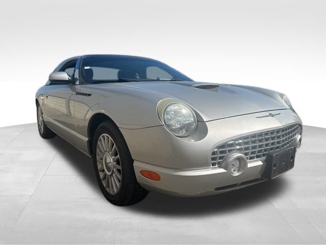 2004 Ford Thunderbird Base photo 3