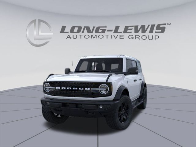 2025 Ford Bronco Outer Banks photo 2