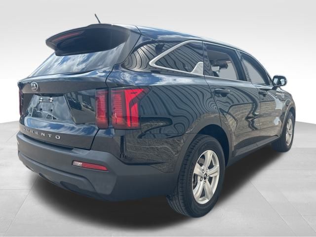 2021 Kia Sorento LX photo 3