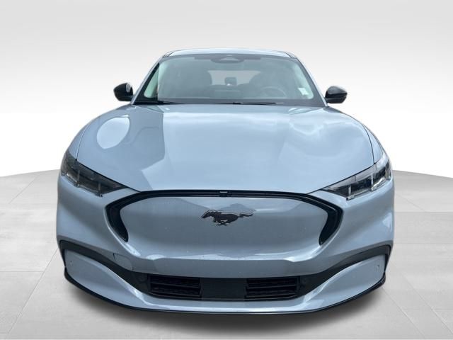 2024 Ford Mustang Mach-E Premium photo 2