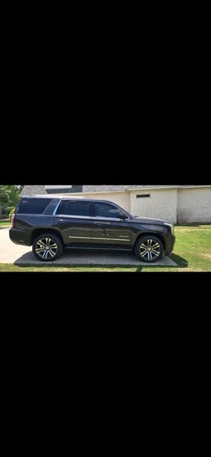 2018 GMC Yukon 4WD Denali's photo