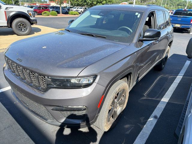2023 Jeep Grand Cherokee Limited's photo