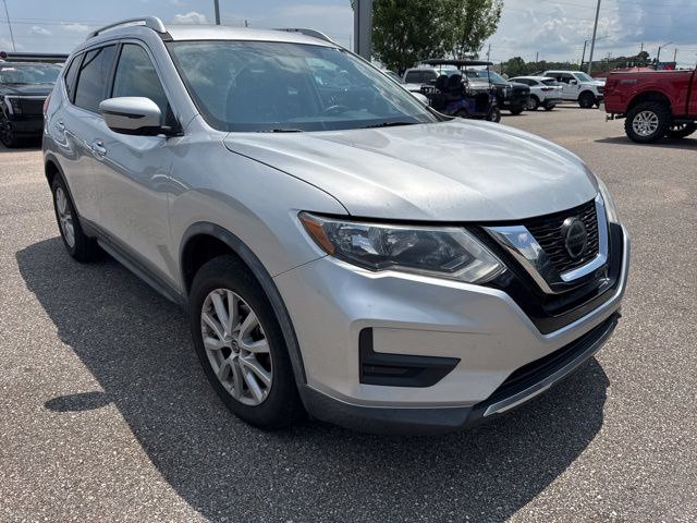 2018 Nissan Rogue SV photo 2