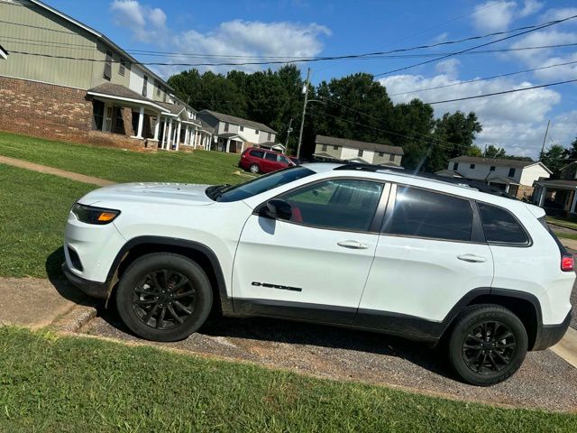 2023 Jeep Cherokee Altitude Lux