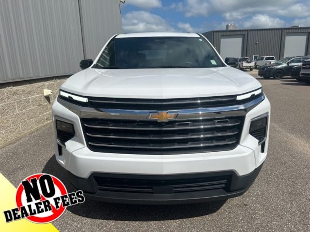 Used 2024 Chevrolet Traverse LT SUV