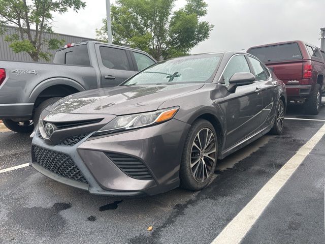 2020 Toyota Camry 2.5 Auto SE's photo