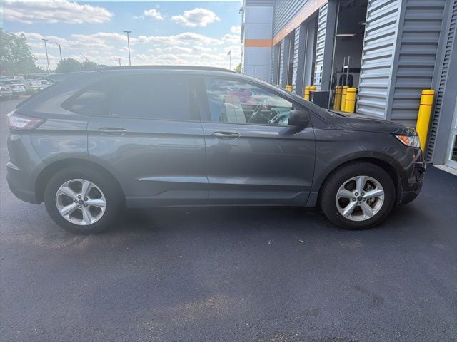2017 Ford Edge SE's photo